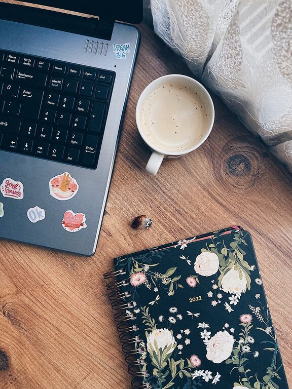 Tips for Creating a Cozy and Productive Home Office Environment